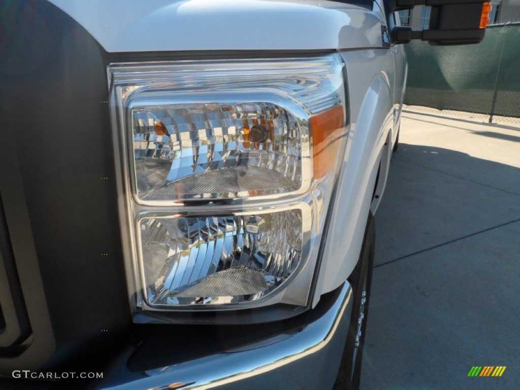 2012 F250 Super Duty XL Crew Cab 4x4 - Oxford White / Steel photo #9