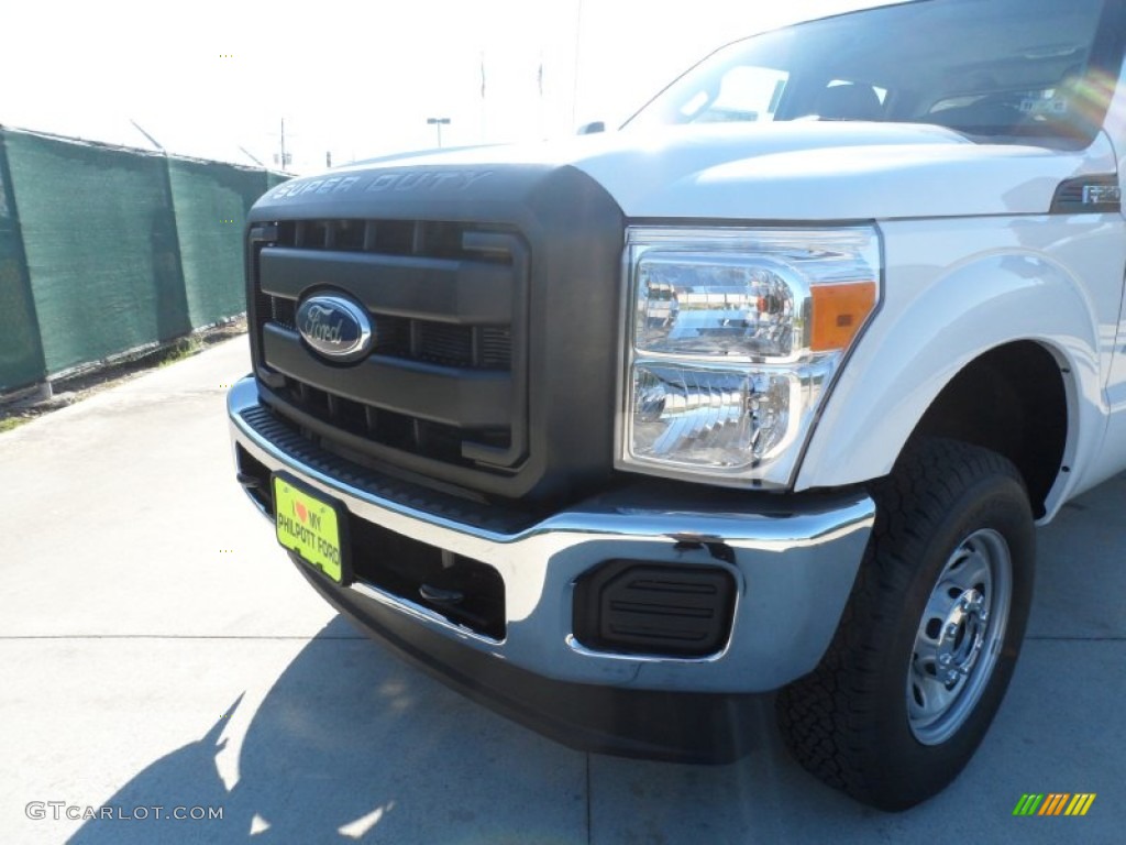 2012 F250 Super Duty XL Crew Cab 4x4 - Oxford White / Steel photo #10