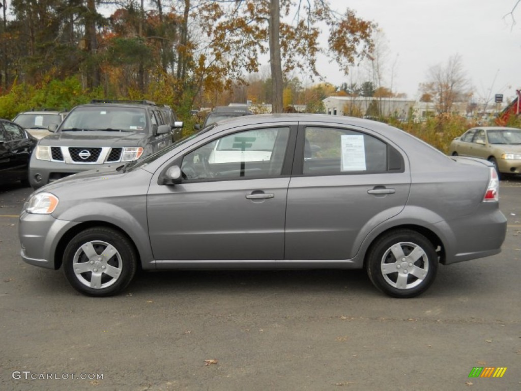 2010 Aveo LT Sedan - Medium Gray / Charcoal photo #10