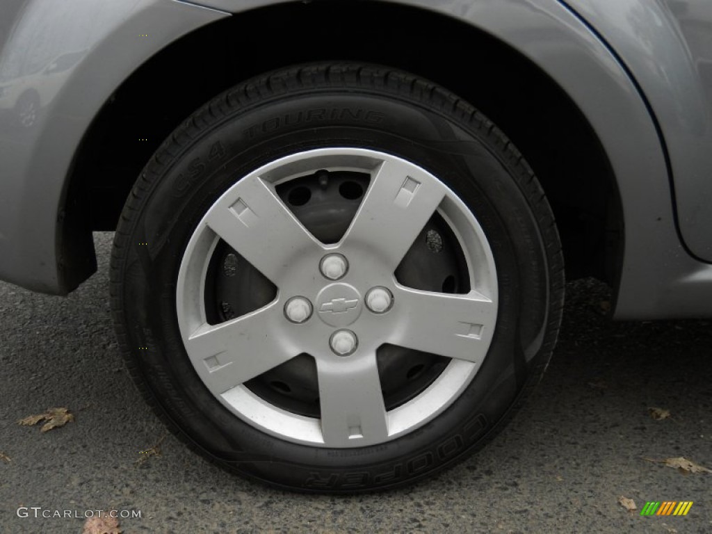 2010 Aveo LT Sedan - Medium Gray / Charcoal photo #15
