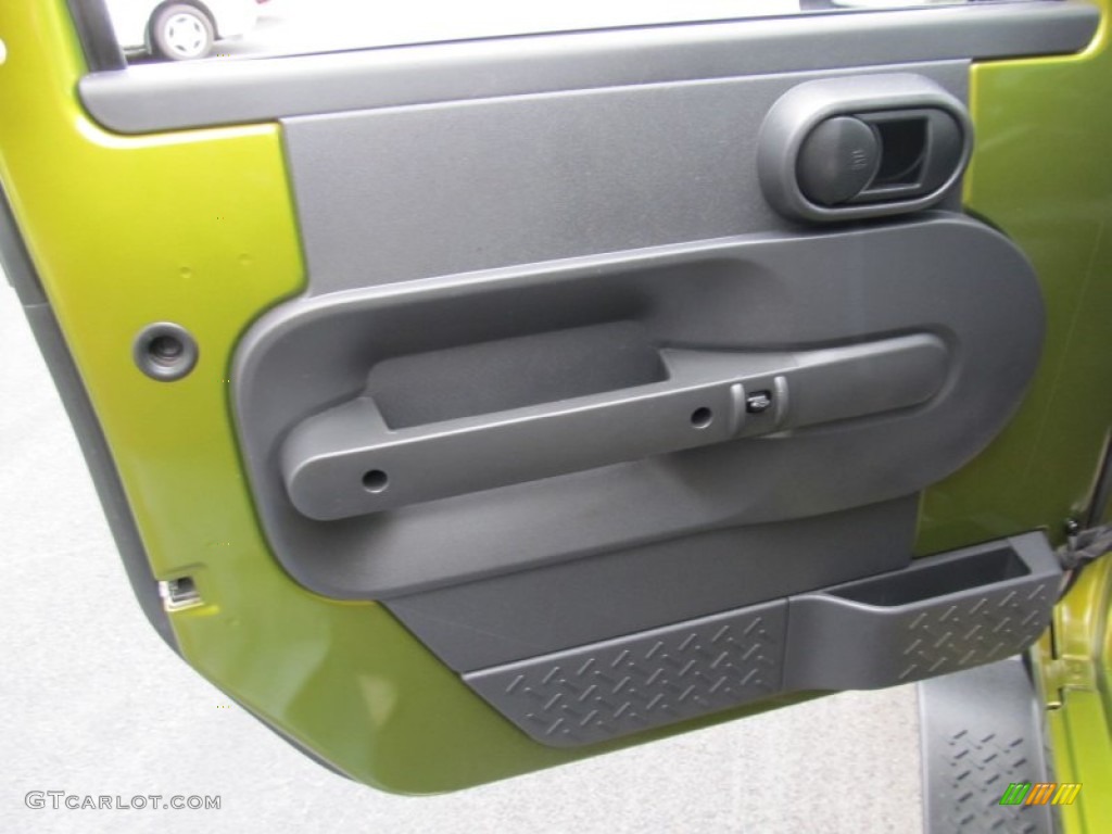 2008 Wrangler Unlimited Sahara 4x4 - Rescue Green Metallic / Dark Slate Gray/Med Slate Gray photo #7