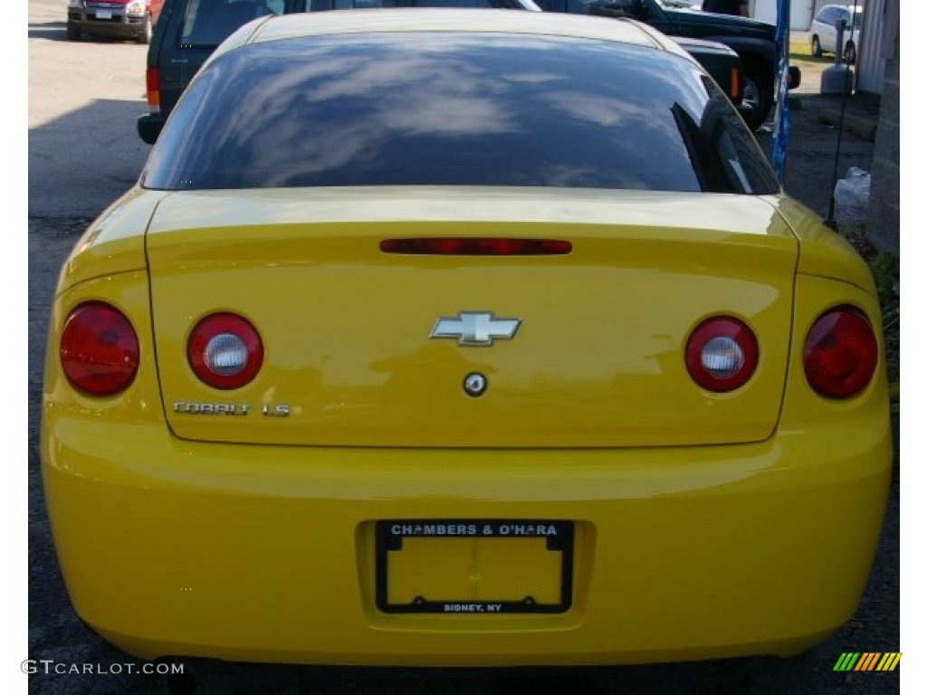 2007 Cobalt LS Coupe - Rally Yellow / Gray photo #10