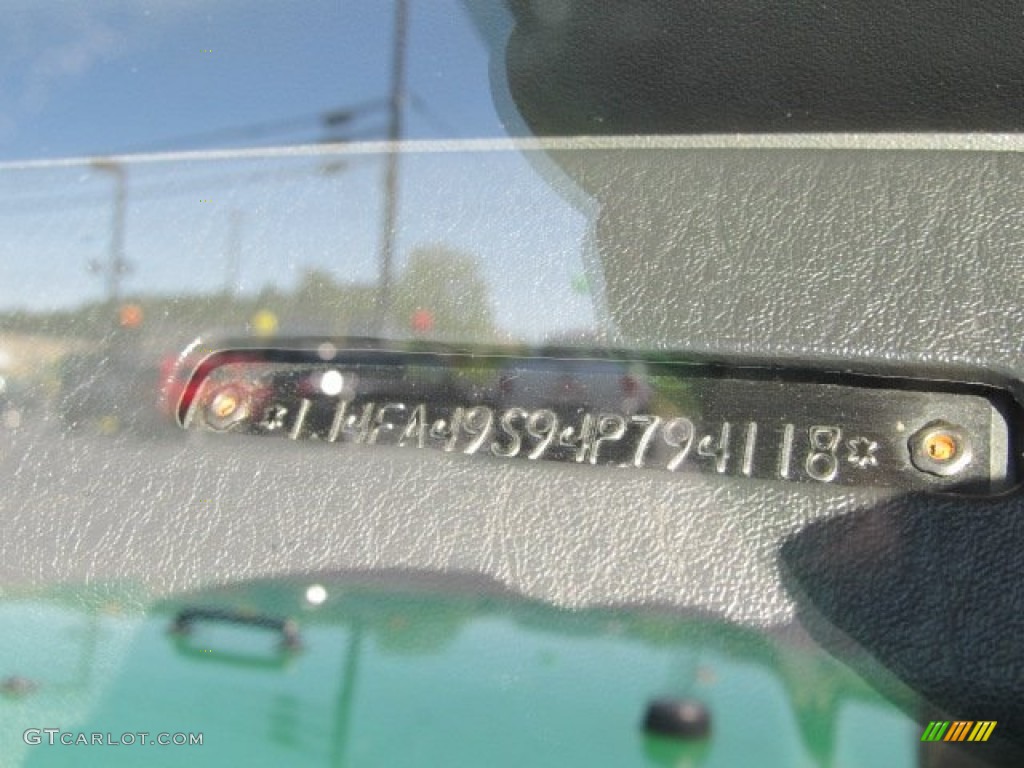 2004 Wrangler Unlimited 4x4 - Electric Lime Green Pearl / Dark Slate Gray photo #14