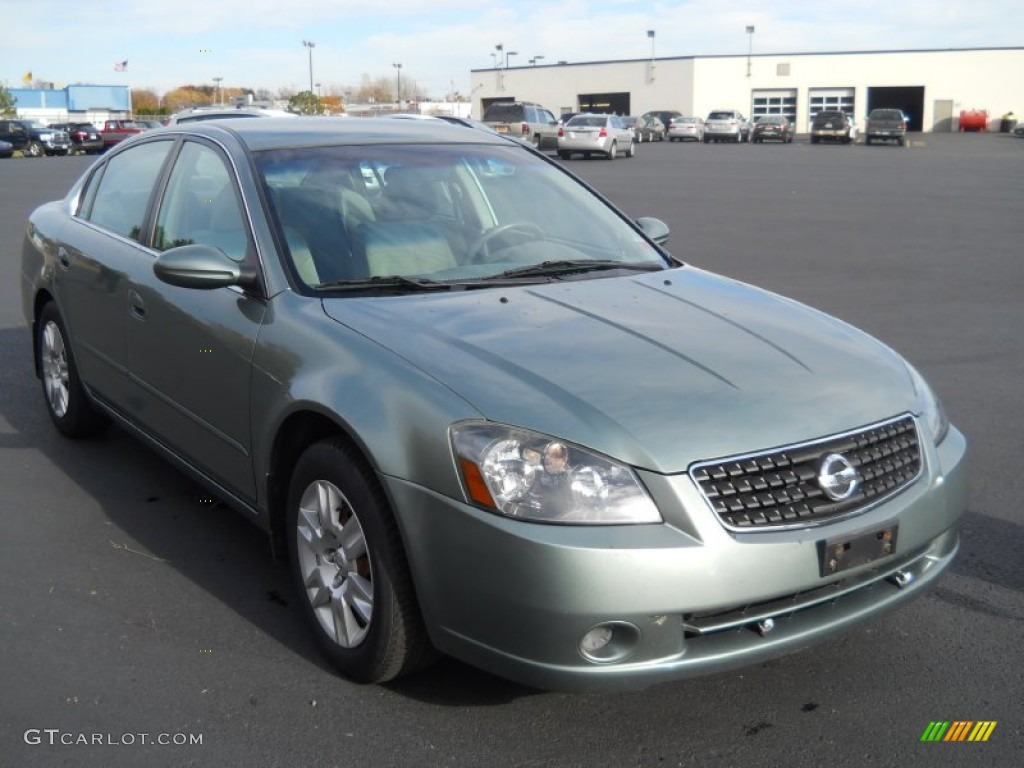 2005 Altima 2.5 S - Mystic Emerald Green / Frost Gray photo #15