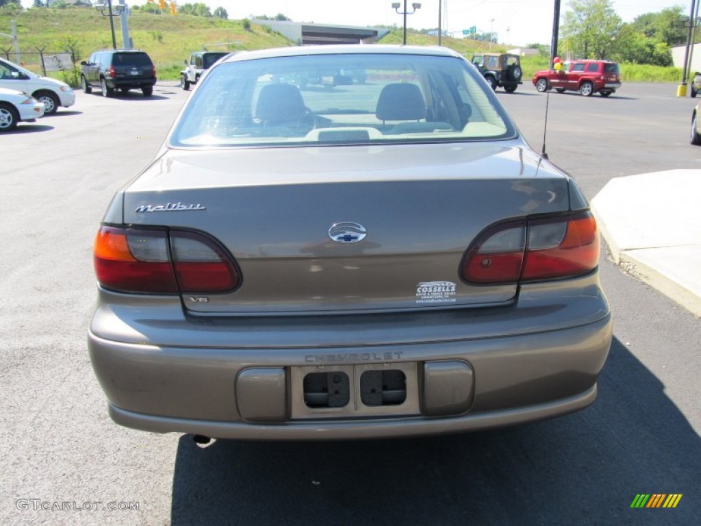 2001 Malibu Sedan - Medium Bronzemist Metallic / Neutral photo #3