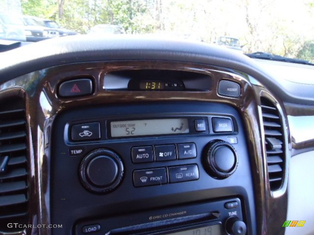 2002 Highlander V6 4WD - Electric Green Mica / Ivory photo #17