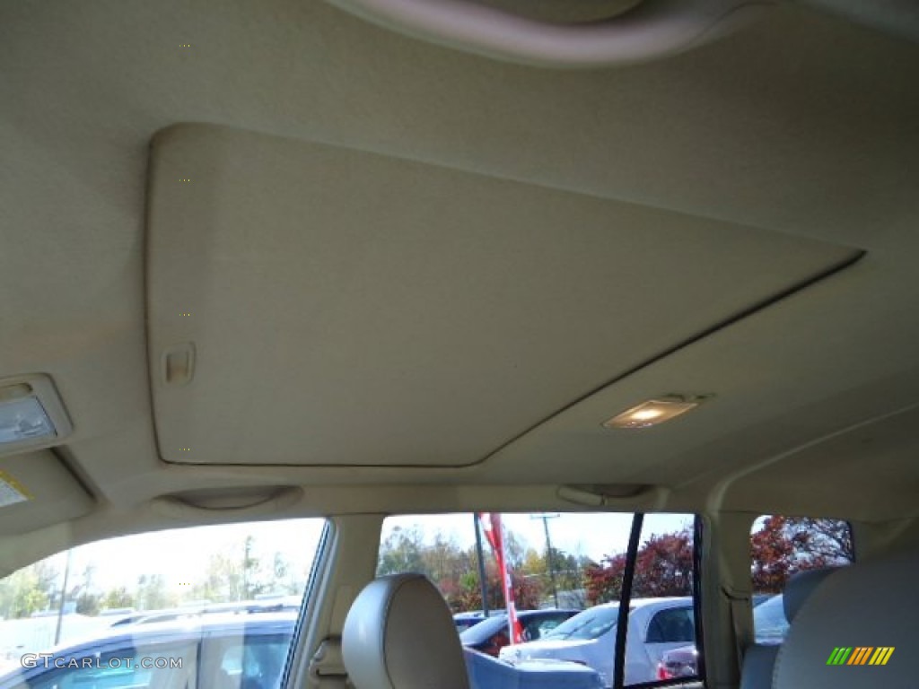 2002 Highlander V6 4WD - Electric Green Mica / Ivory photo #38