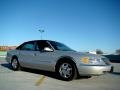 2001 Silver Frost Metallic Lincoln Continental   photo #10