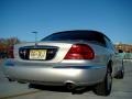 2001 Silver Frost Metallic Lincoln Continental   photo #17