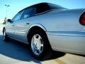 2001 Silver Frost Metallic Lincoln Continental   photo #22