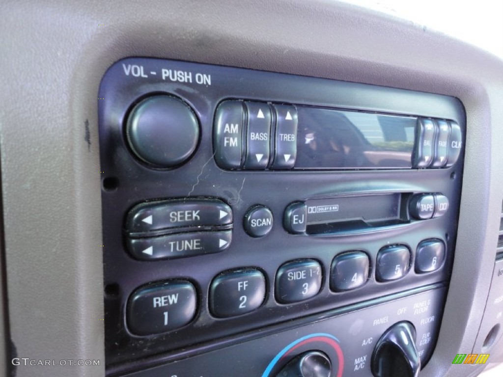 1997 Ford F150 XLT Regular Cab 4x4 Audio System Photo #56293962