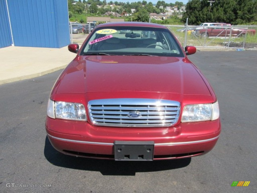 2002 Crown Victoria LX - Matador Red Metallic / Medium Parchment photo #4