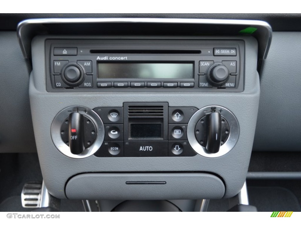 2003 Audi TT 1.8T Roadster Controls Photo #56296908
