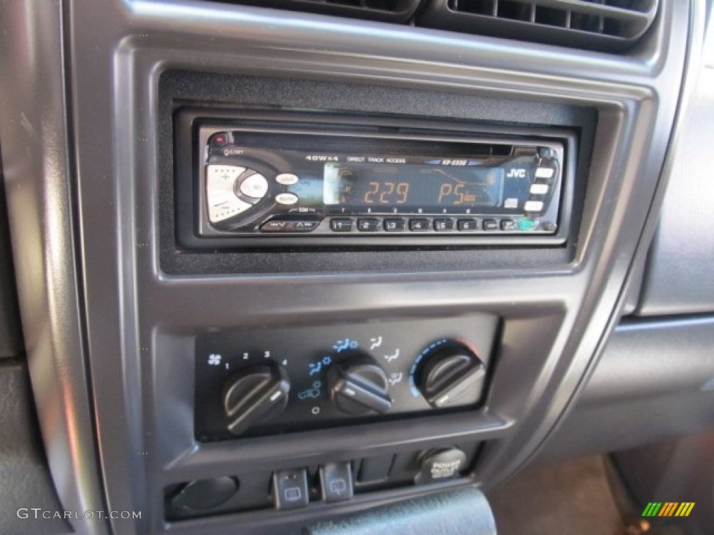 2000 Cherokee Sport 4x4 - Medium Fern Green Metallic / Agate Black photo #12