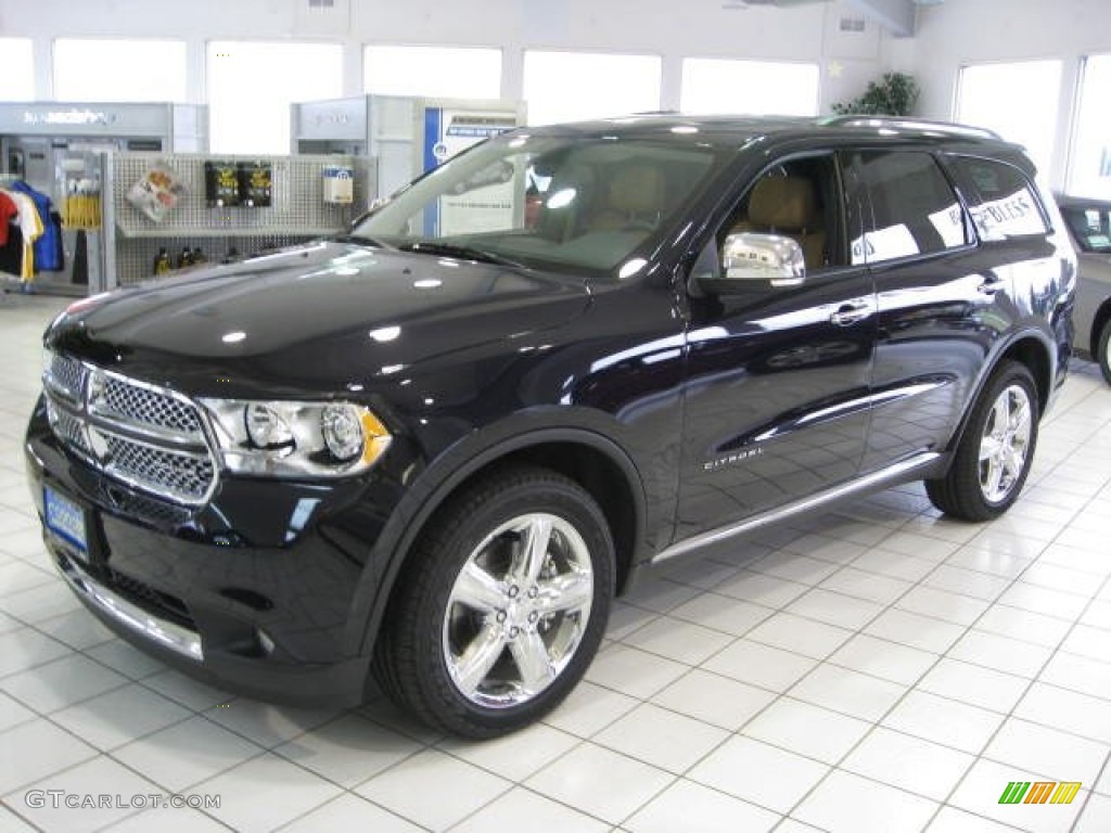 2011 Durango Citadel 4x4 - Blackberry Pearl / Black/Tan photo #11