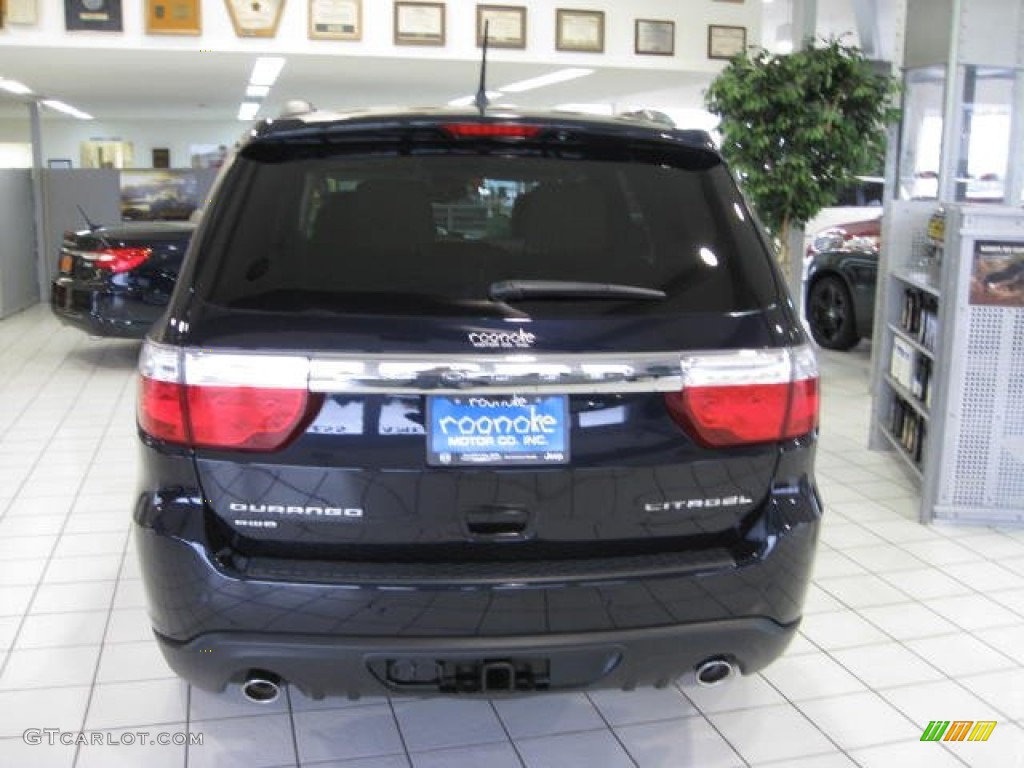 2011 Durango Citadel 4x4 - Blackberry Pearl / Black/Tan photo #13