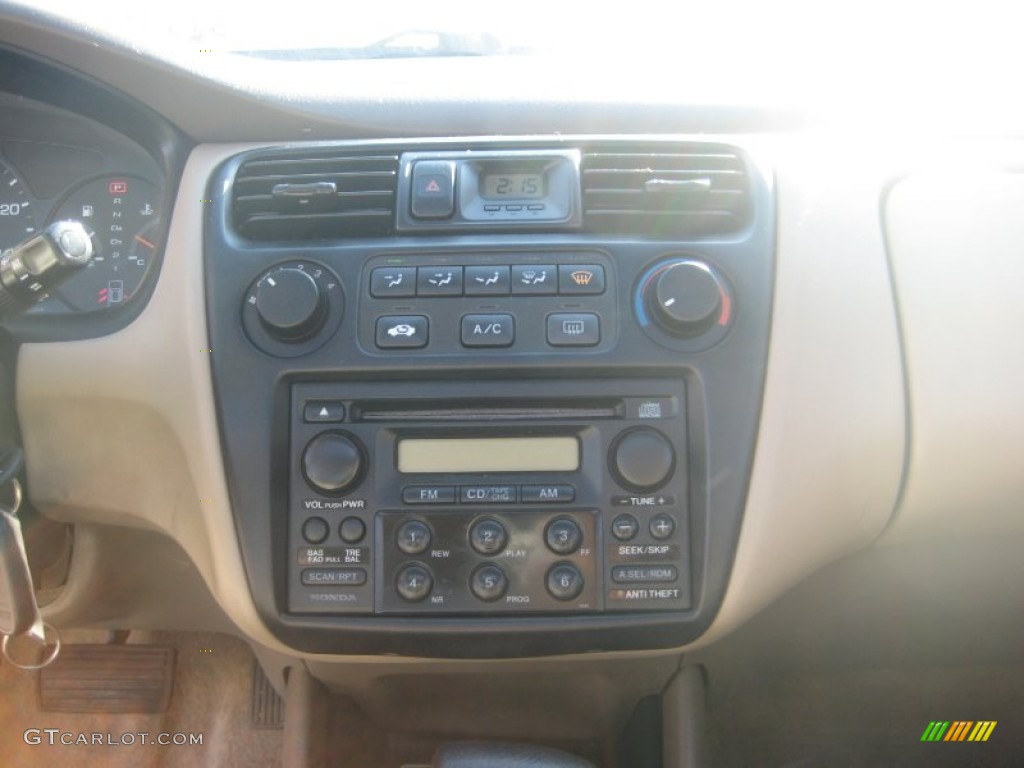 1999 Accord EX Sedan - Taffeta White / Ivory photo #12