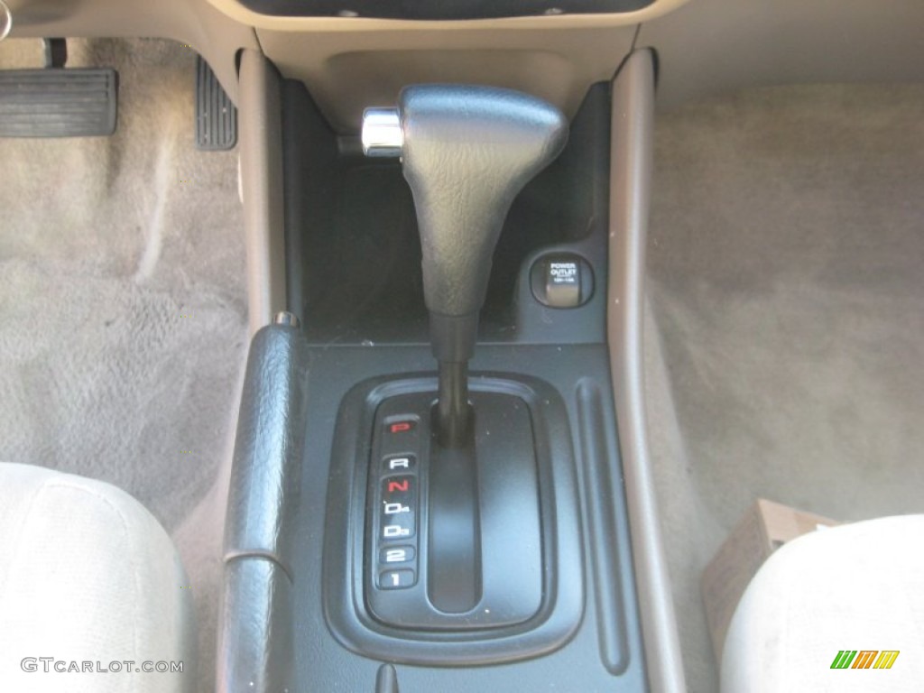 1999 Accord EX Sedan - Taffeta White / Ivory photo #13