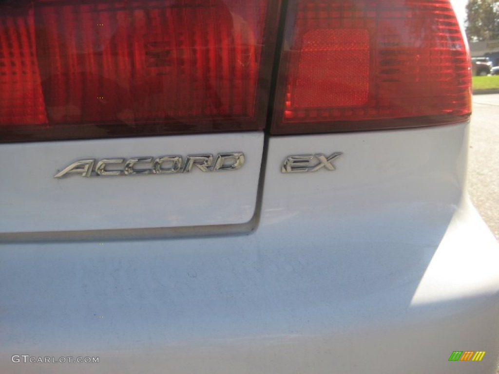 1999 Accord EX Sedan - Taffeta White / Ivory photo #16
