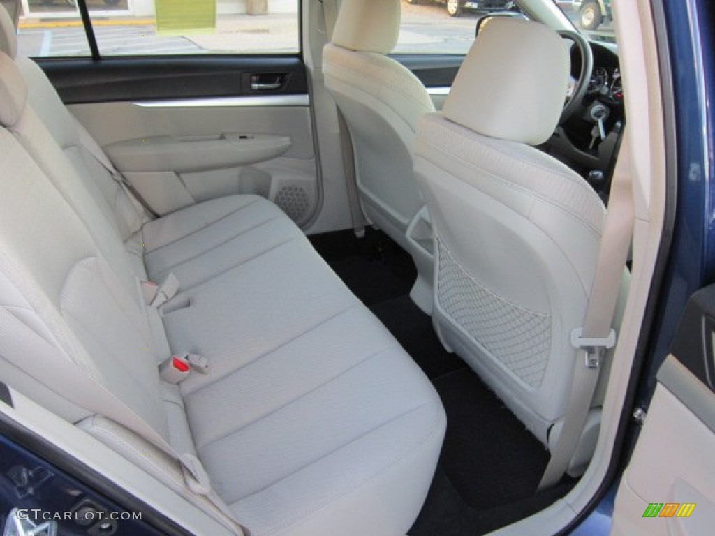 Warm Ivory Interior 2010 Subaru Outback 2.5i Wagon Photo #56299248