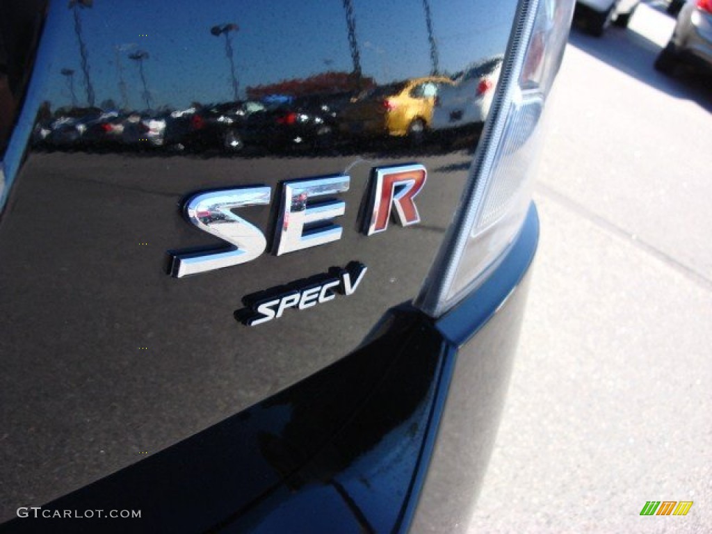 2007 Nissan Sentra SE-R Spec V Marks and Logos Photos