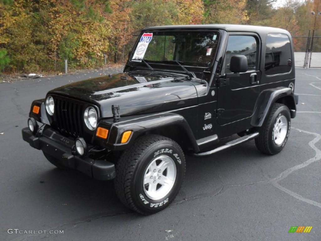 2004 Wrangler Sahara 4x4 - Black / Khaki photo #1