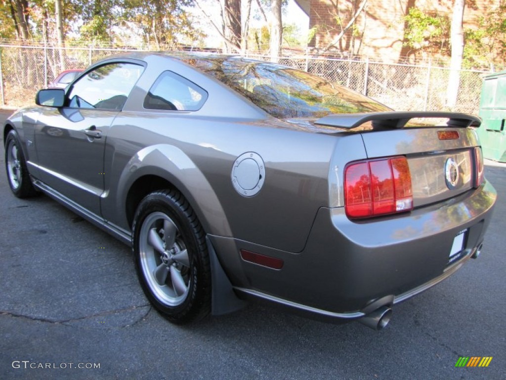 2005 Mustang GT Deluxe Coupe - Mineral Grey Metallic / Dark Charcoal photo #3