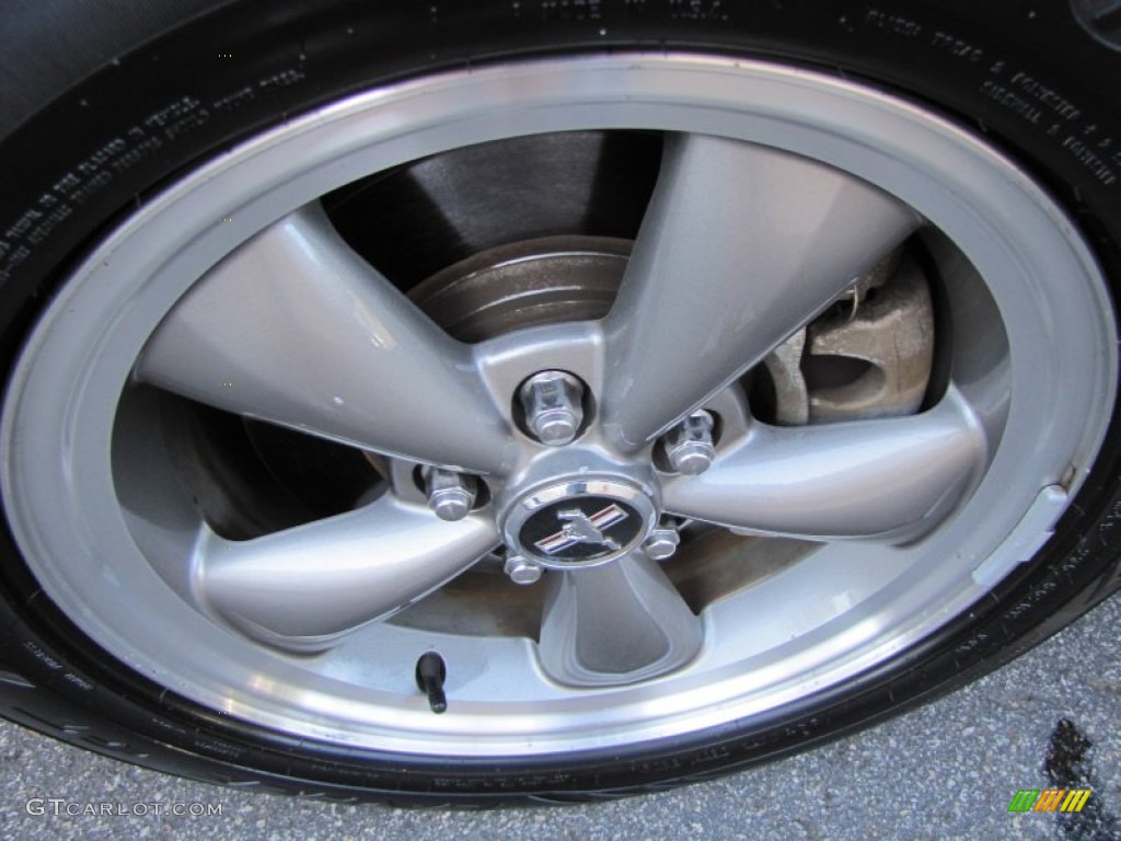 2005 Ford Mustang GT Deluxe Coupe Wheel Photo #56305039