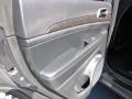 Dark Charcoal Pearl - Grand Cherokee Laredo Photo No. 13