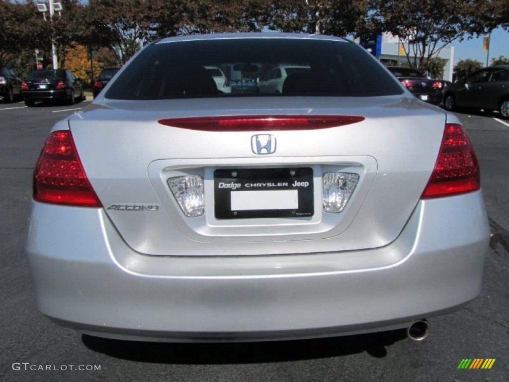 2006 Accord Value Package Sedan - Alabaster Silver Metallic / Black photo #4