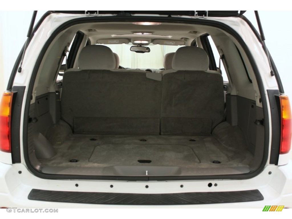 2008 Envoy SLE 4x4 - Summit White / Light Gray photo #18