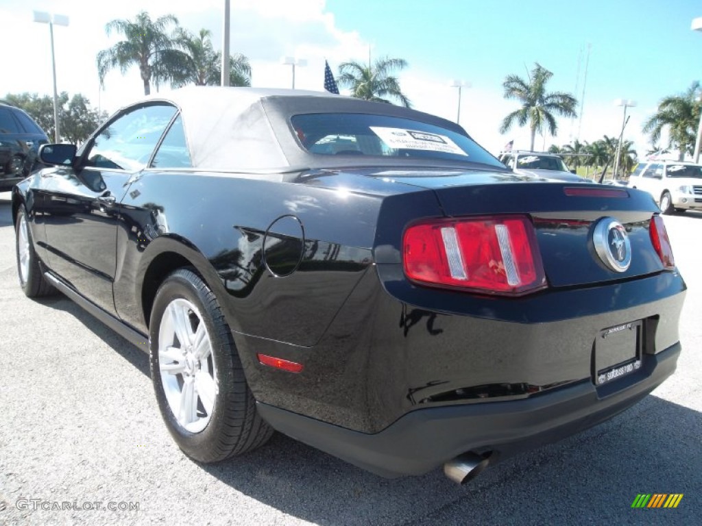 2011 Mustang V6 Premium Convertible - Ebony Black / Charcoal Black photo #9