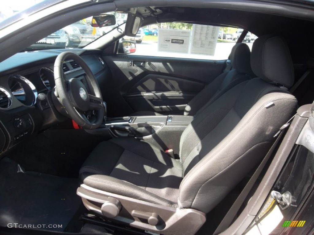 2011 Mustang V6 Premium Convertible - Ebony Black / Charcoal Black photo #17