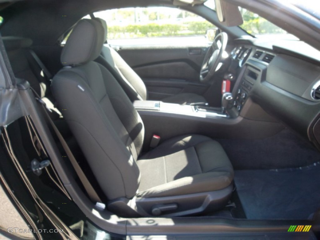2011 Mustang V6 Premium Convertible - Ebony Black / Charcoal Black photo #20