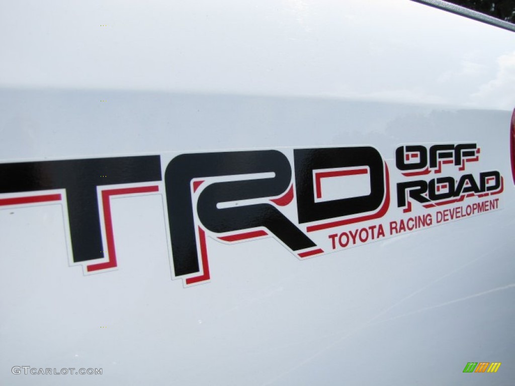 2010 Tundra TRD Double Cab - Super White / Graphite Gray photo #15
