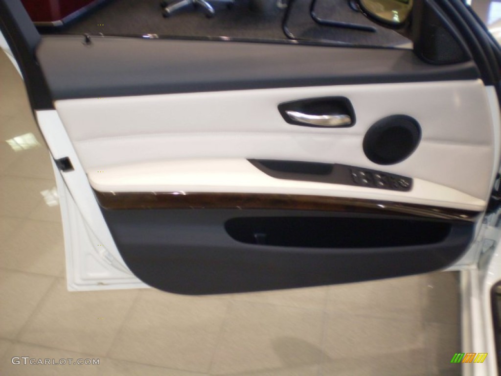 2011 3 Series 335i Sedan - Alpine White / Oyster/Black Dakota Leather photo #5