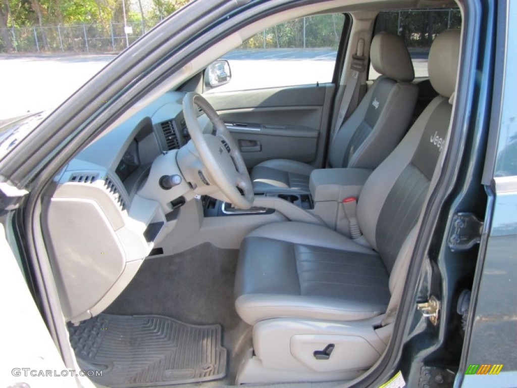 2005 Grand Cherokee Laredo - Deep Beryl Green Pearl / Khaki photo #9