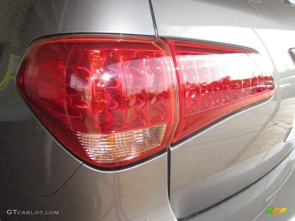 2011 Infiniti QX 56 Taillight Photo #56317944