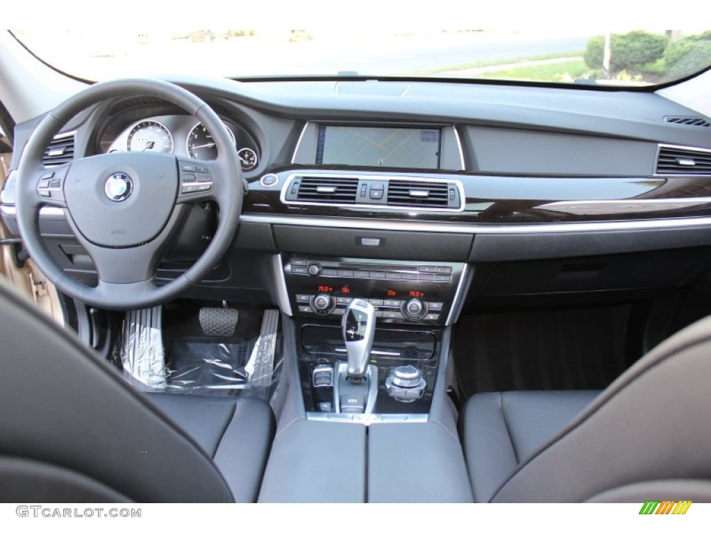 2011 BMW 5 Series 550i Gran Turismo Black Dashboard Photo #56318334