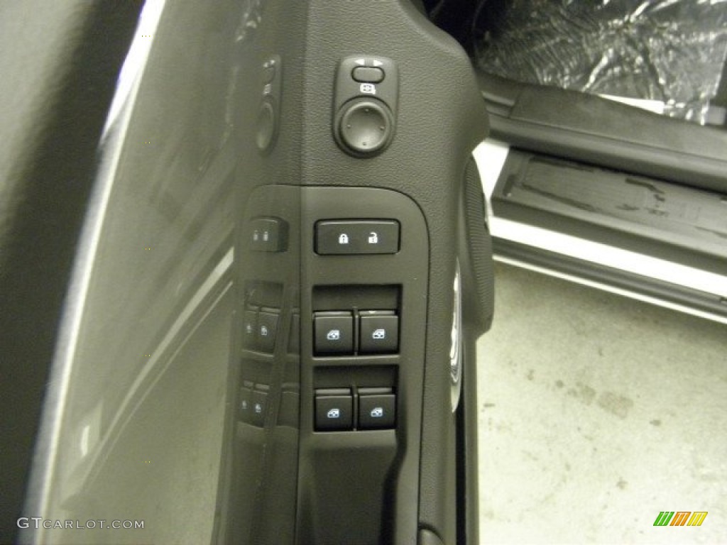 2012 Chevrolet Camaro LT Convertible Controls Photo #56320005