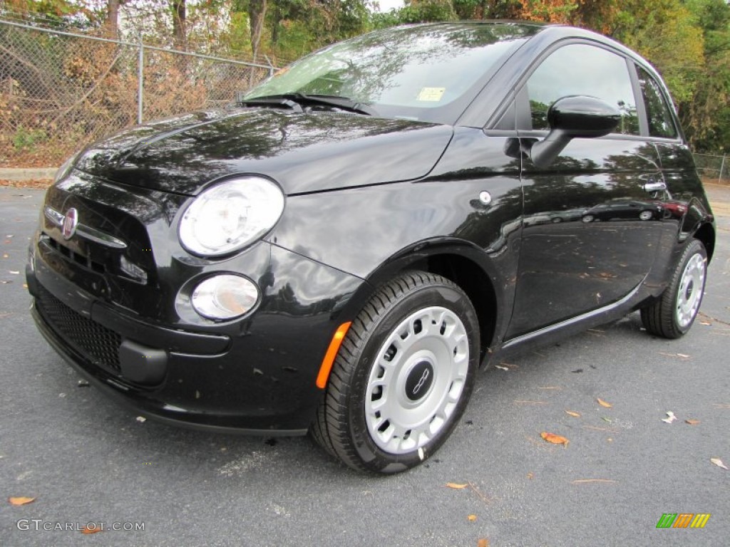 Nero (Black) Fiat 500