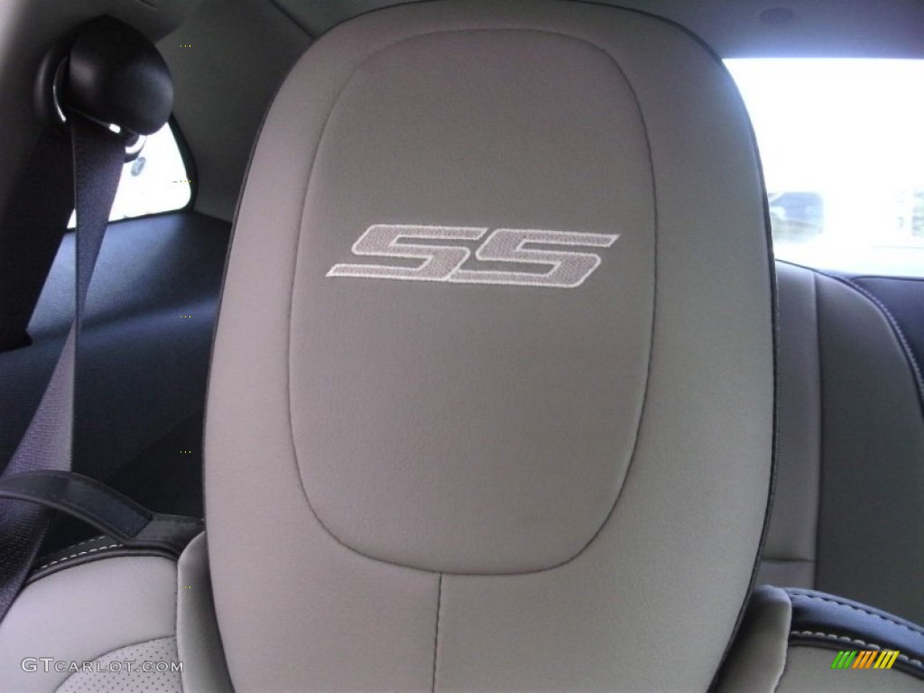2010 Chevrolet Camaro SS Coupe Embroidered SS logo in Headrest Photo #56322994