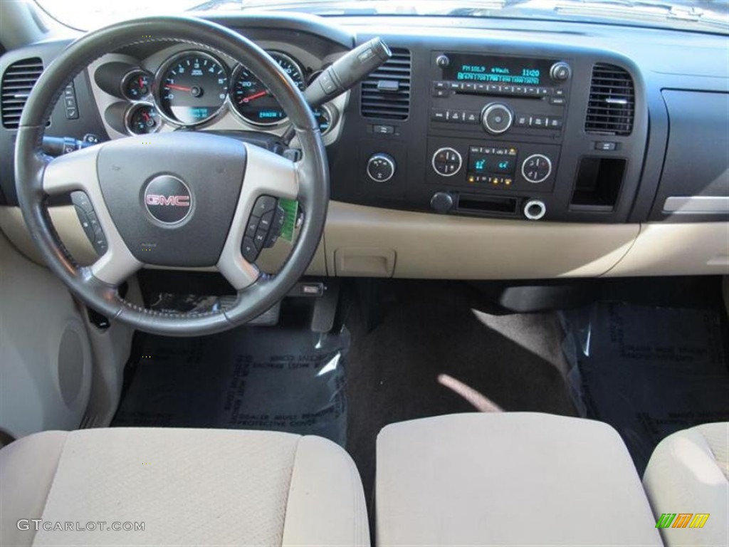 2008 GMC Sierra 2500HD SLE Crew Cab 4x4 Dashboard Photos