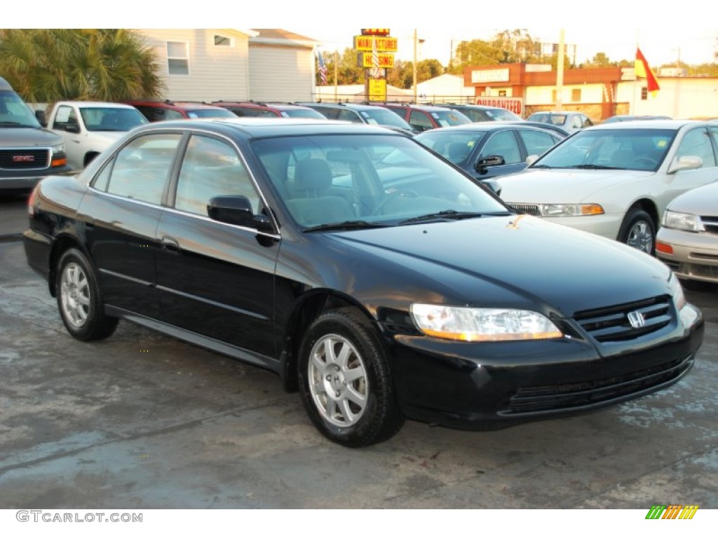 2002 Accord SE Sedan - Nighthawk Black Pearl / Quartz Gray photo #1