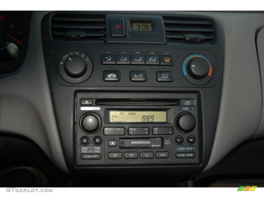 2002 Accord SE Sedan - Nighthawk Black Pearl / Quartz Gray photo #13