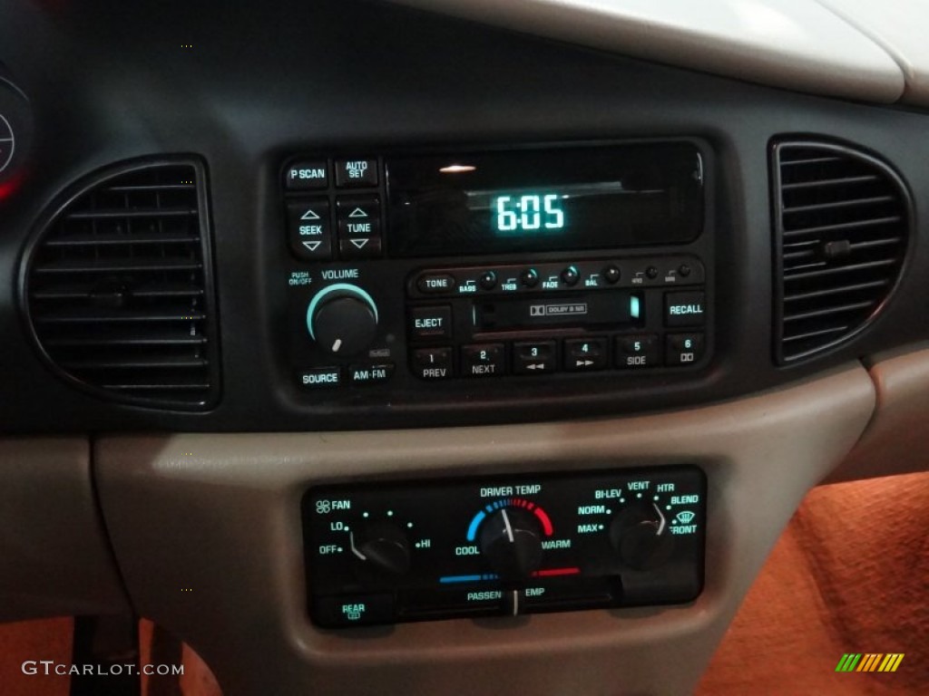 1999 Buick Regal LS Audio System Photos