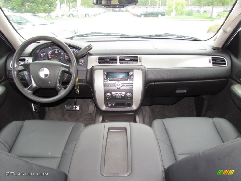 2008 Chevrolet Tahoe LT 4x4 Ebony Dashboard Photo #56330994