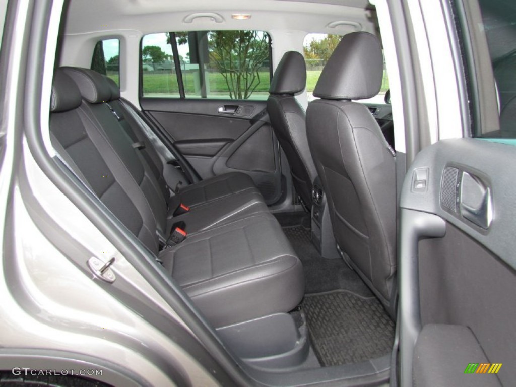 2010 Volkswagen Tiguan SEL 4Motion Parts Photos