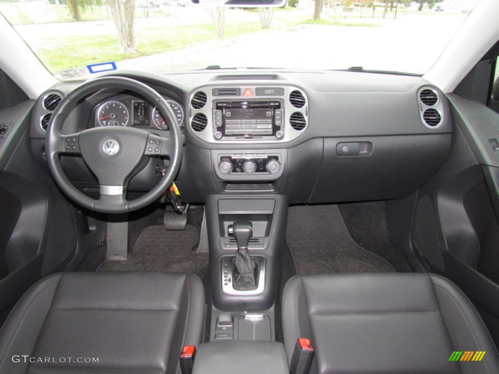 2010 Volkswagen Tiguan SEL 4Motion Charcoal Dashboard Photo #56331720