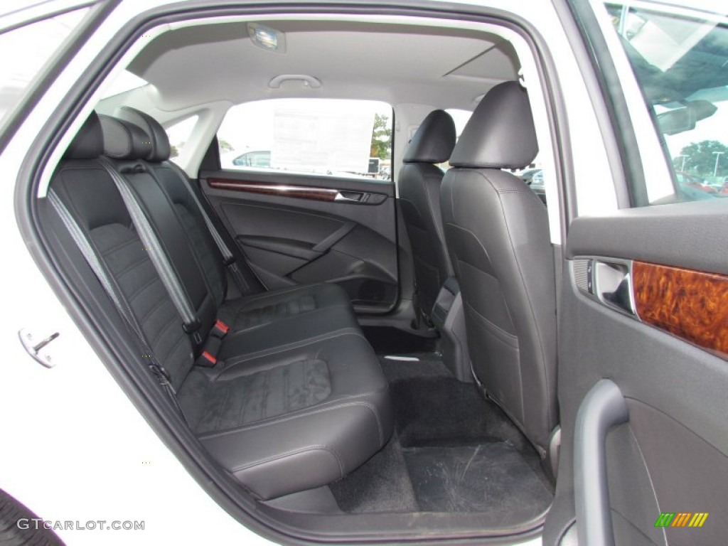 Titan Black Interior 2012 Volkswagen Passat 2.5L SEL Photo #56332196